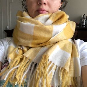 Mango scarf
